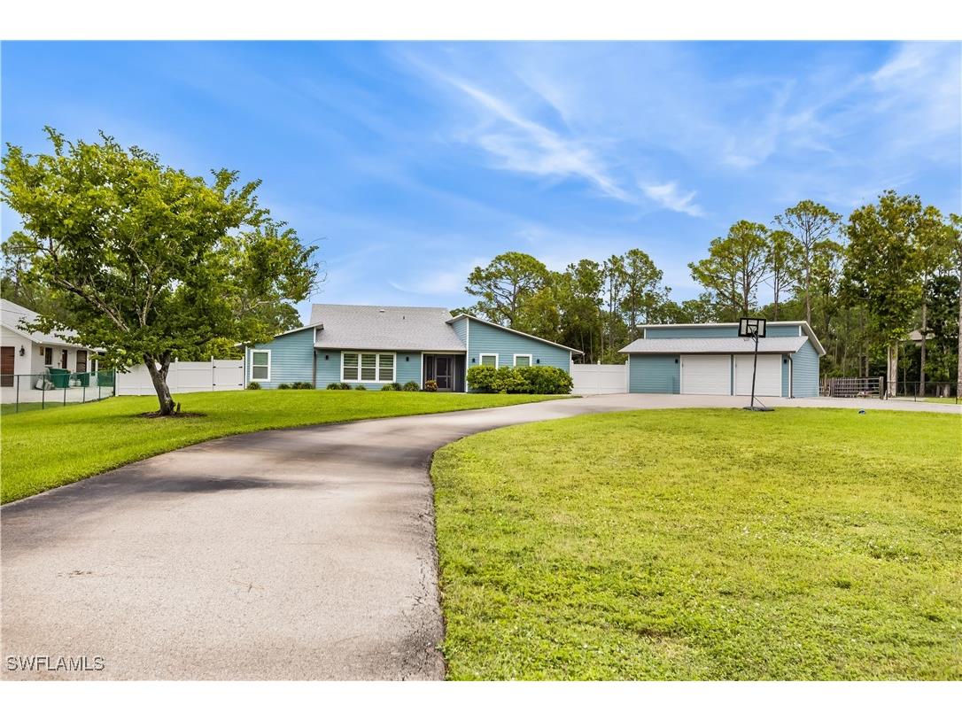 5761 Standing Oaks Lane Naples FL 34119 225007141 image1