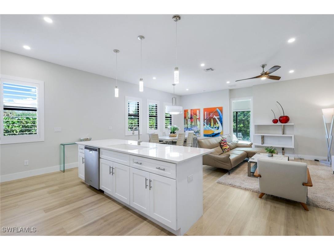 5768 Jasper Way #101 Naples FL 34112 224067358 image1