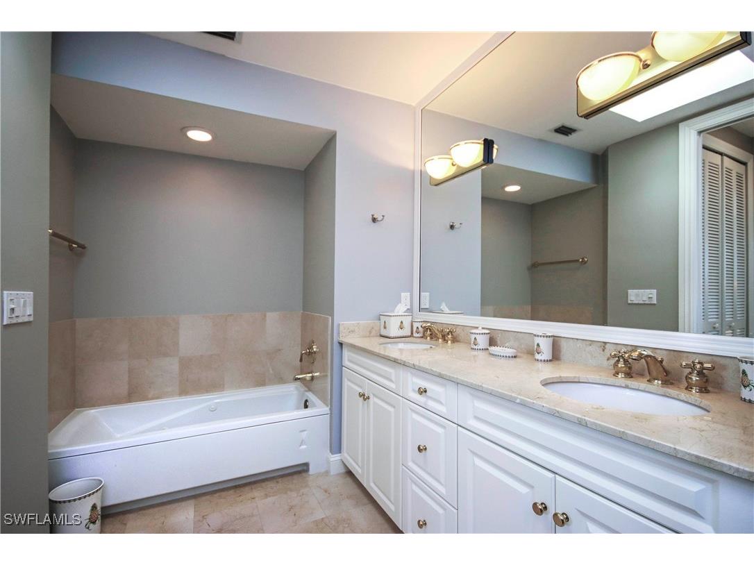 5775 Baltusrol Court #302 Sanibel FL 33957 225016011 image13