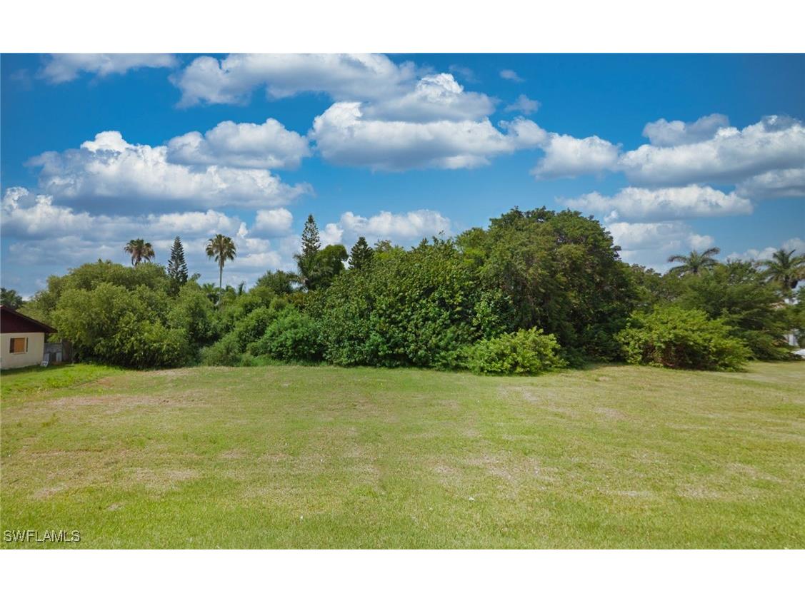 58 Cabana Avenue North Fort Myers FL 33903 225027199 image1