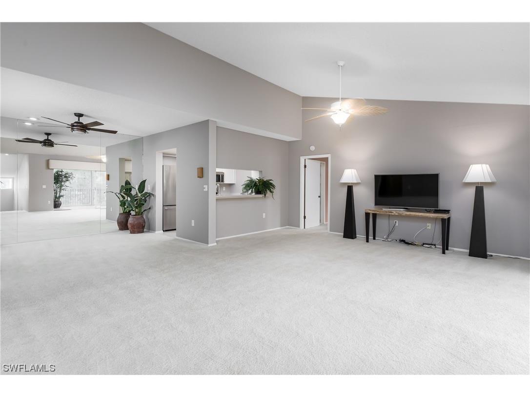 5807 Glencove Drive #808 Naples FL 34108 223069075 image1