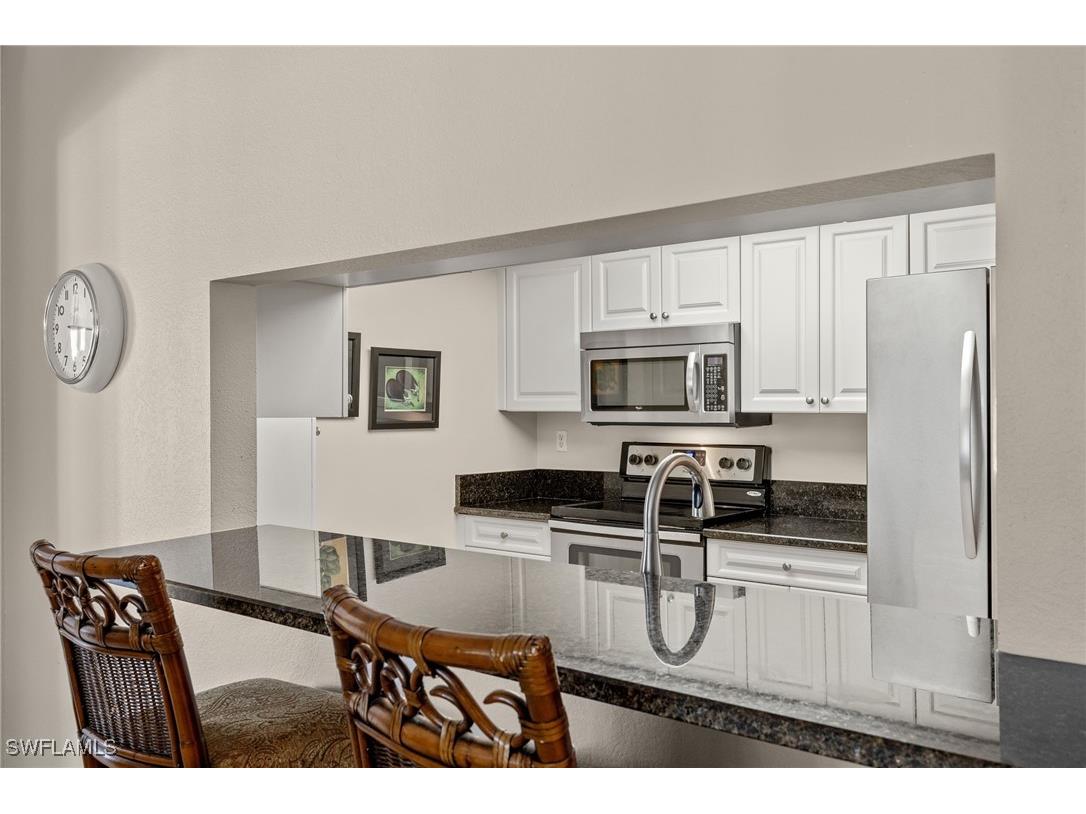 5817 Glencove Drive #405 Naples FL 34108 224077285 image2