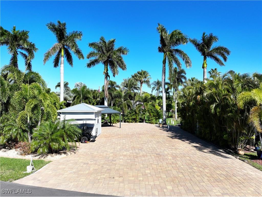 5861 Maplewood Court Fort Myers FL 33905 224097912 image1