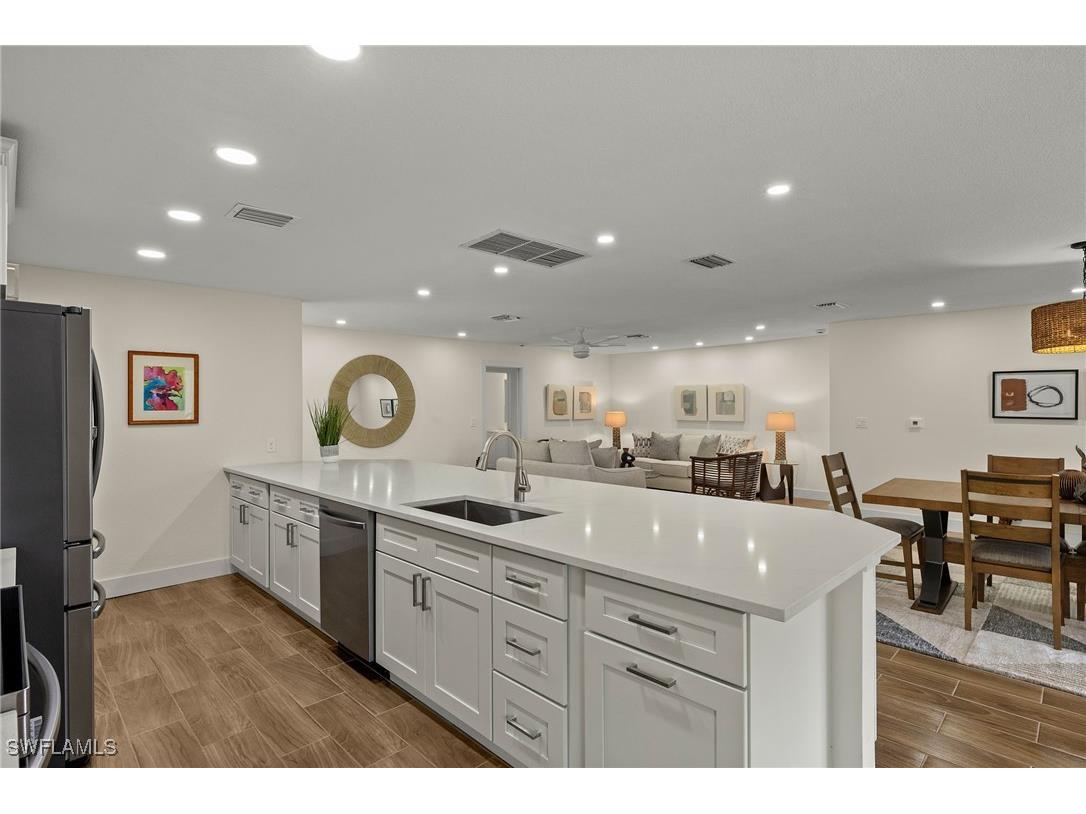 5869 Pine Tree Drive Sanibel FL 33957 225018732 image17