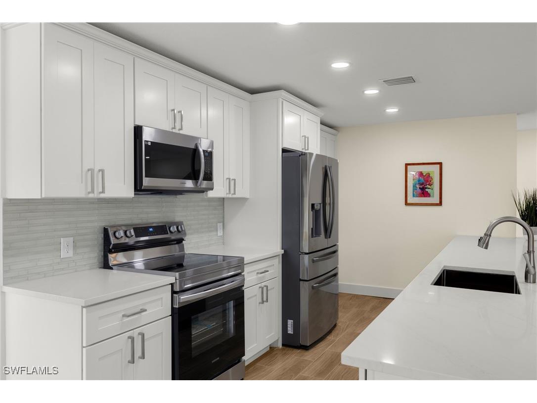 5869 Pine Tree Drive Sanibel FL 33957 225018732 image18