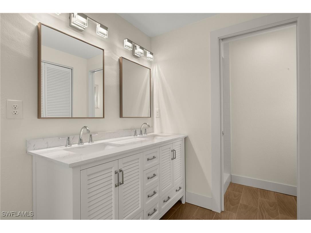 5869 Pine Tree Drive Sanibel FL 33957 225018732 image22