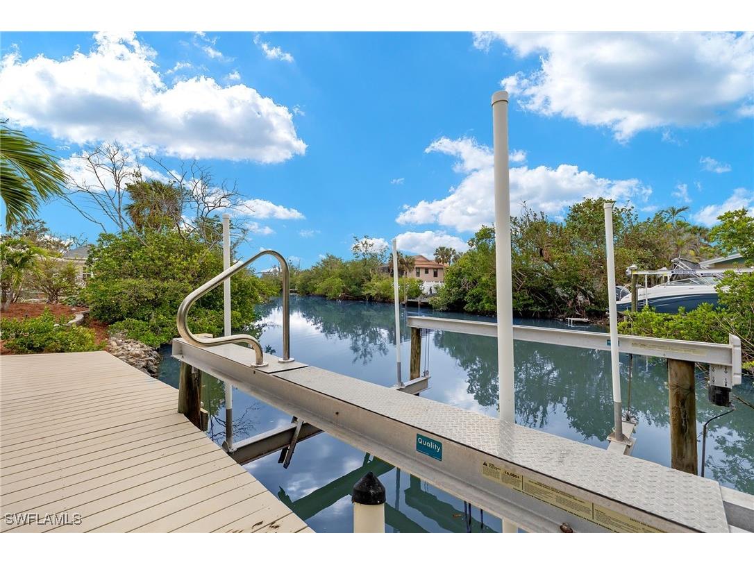 5869 Pine Tree Drive Sanibel FL 33957 225018732 image5