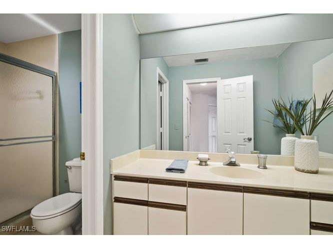 592 Beachwalk Circle #N-304 Naples FL 34108 225044834 image16