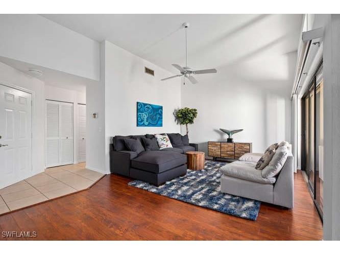 592 Beachwalk Circle #N-304 Naples FL 34108 225044834 image5