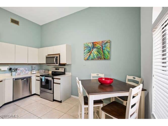 592 Beachwalk Circle #N-304 Naples FL 34108 225044834 image8