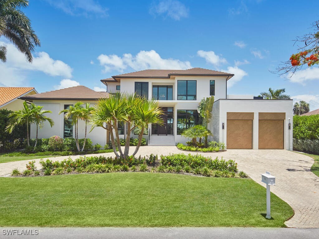 595 16th Avenue S Naples FL 34102 224019740 image1