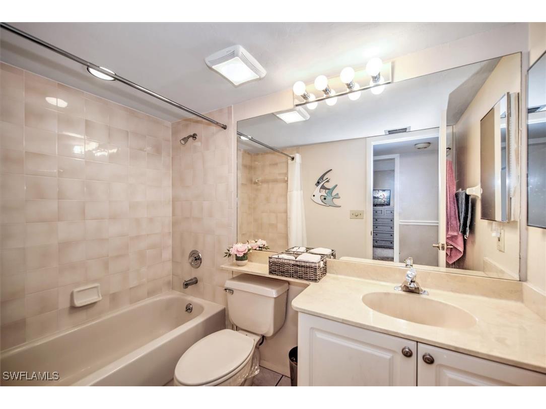 5970 Trailwinds Drive #111 Fort Myers FL 33907 225024984 image21