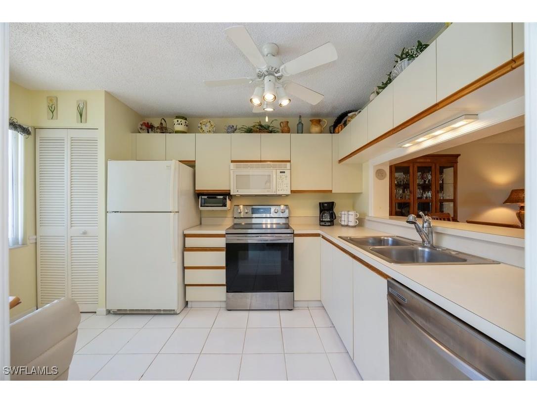 5980 Amherst Drive #D202 Naples FL 34112 225034256 image3