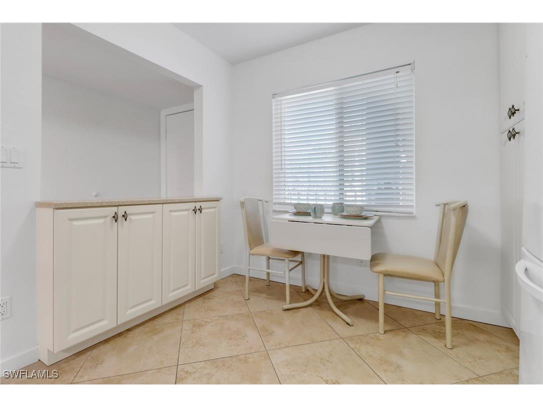 5985 Bloomfield Circle #D203 Naples FL 34112 225033971 image4