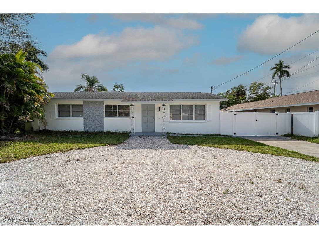 60 Cardinal Drive North Fort Myers FL 33917 225013448 image1
