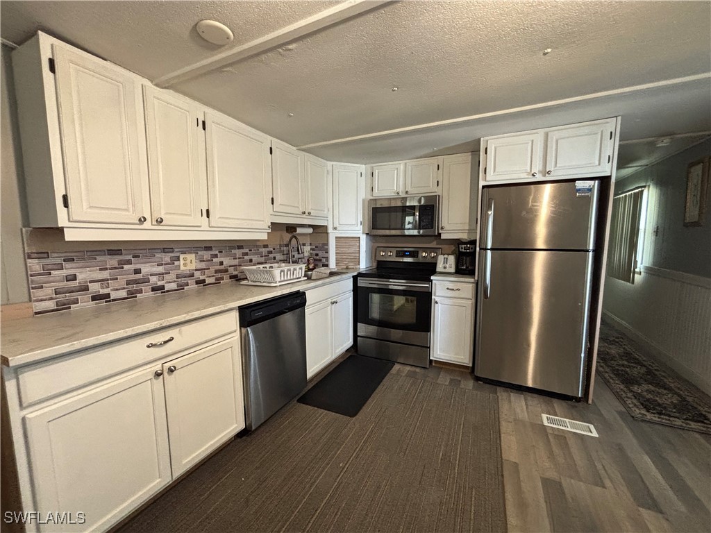 60 Channel Lane Fort Myers FL 33905 225048541 image6