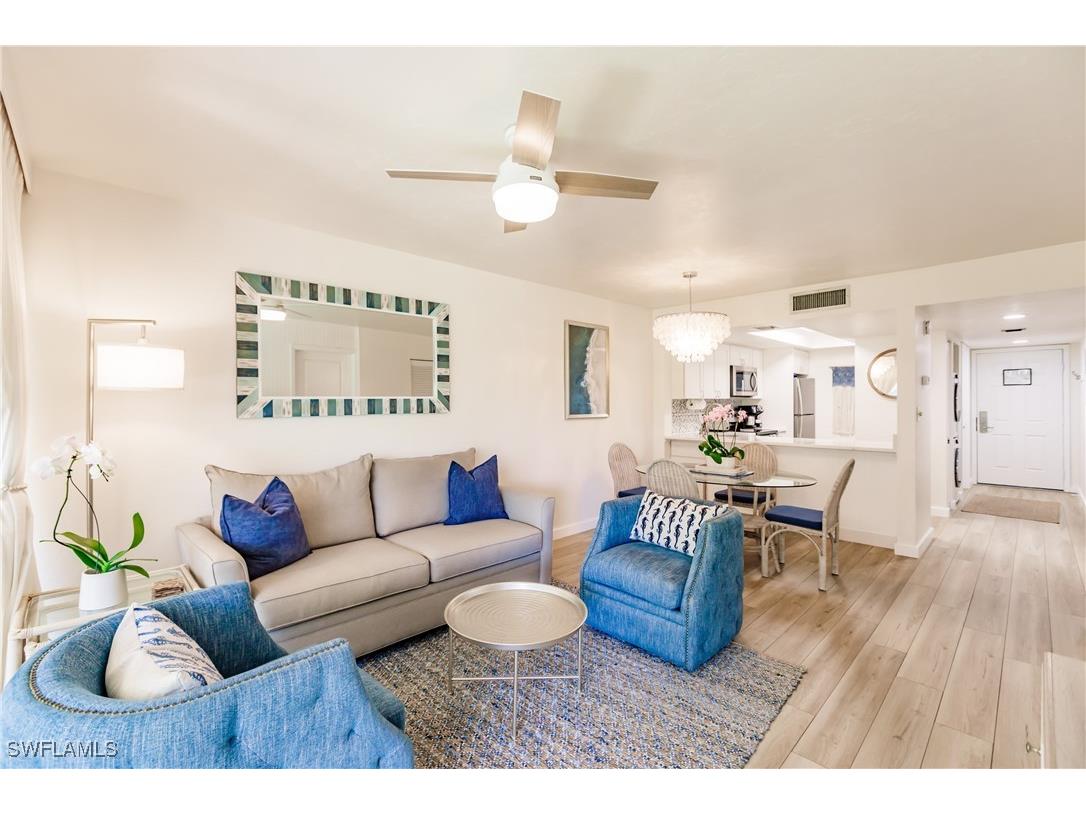 600 Neapolitan Way #220 Naples FL 34103 225017959 image1