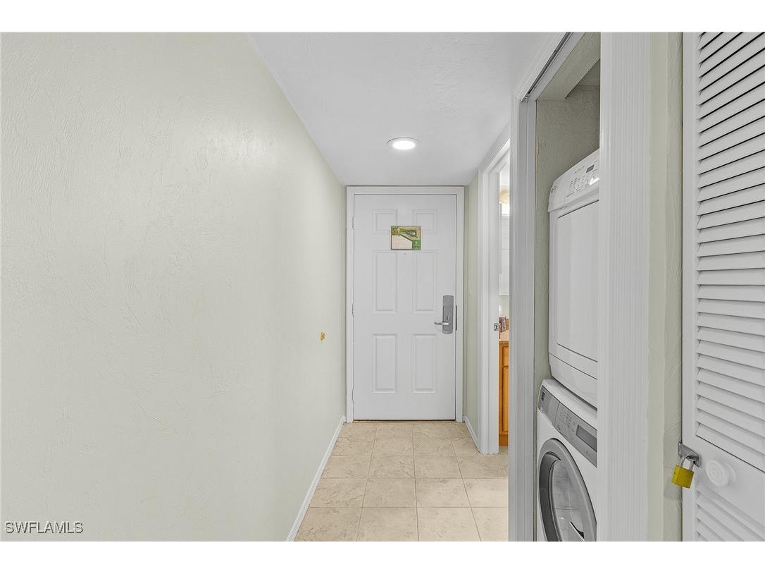 600 Neapolitan Way #349 Naples FL 34103 224104701 image2