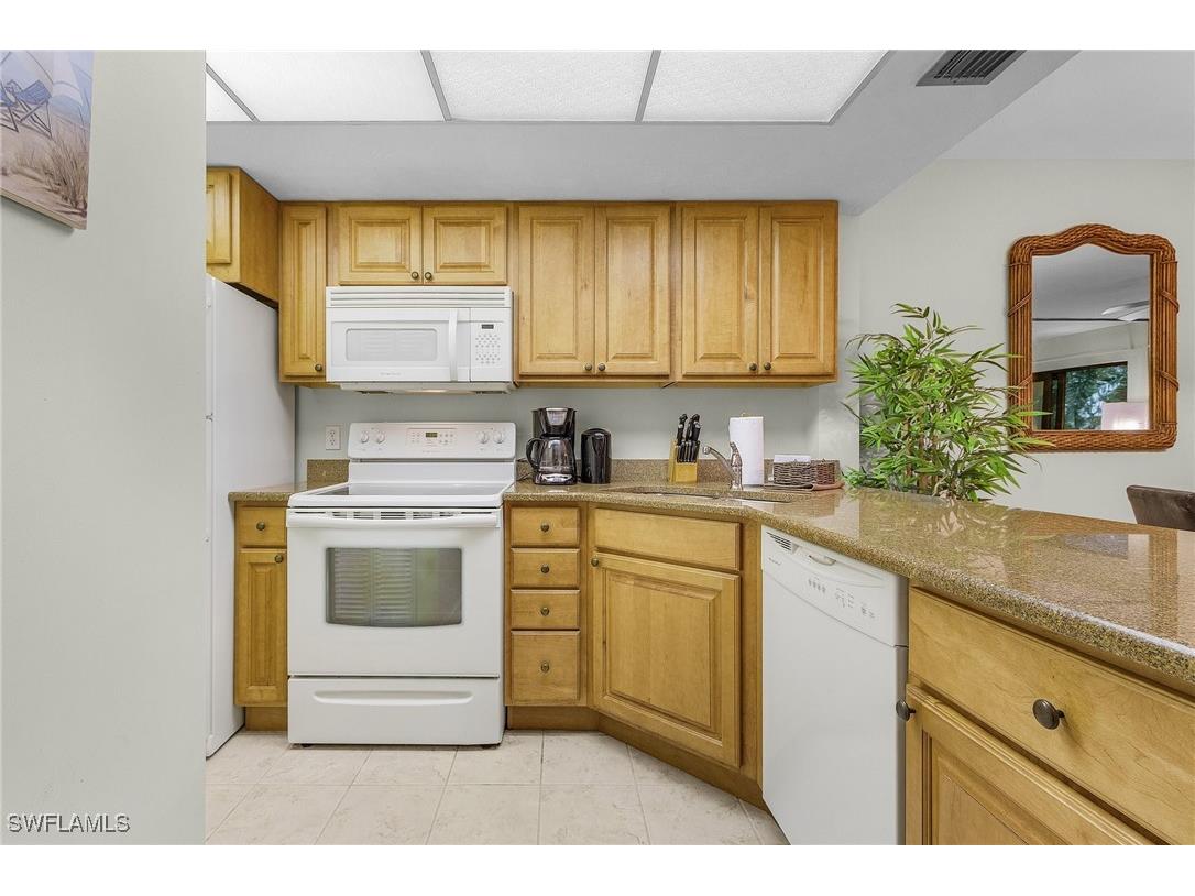 600 Neapolitan Way #349 Naples FL 34103 224104701 image6