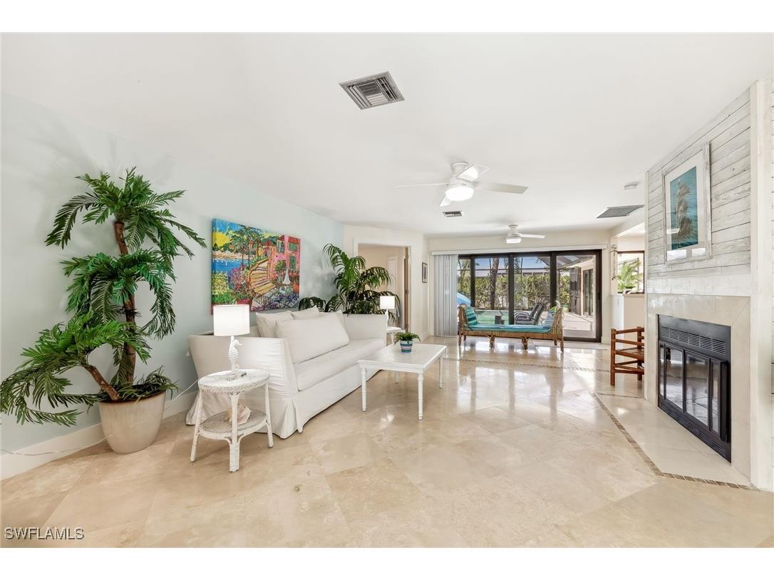 6024 Perthshire Lane Fort Myers FL 33908 225029903 image4