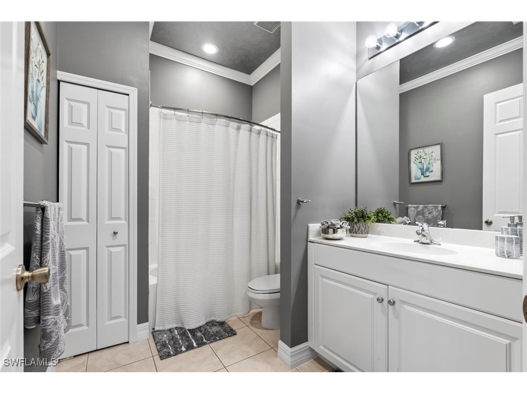 6051 Shallows Way Naples FL 34109 225013889 image39