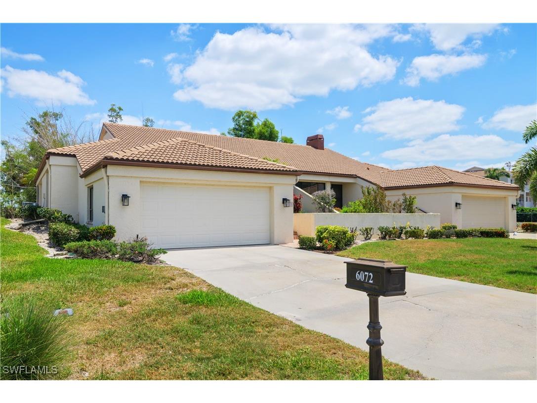 6072 Forest Villas Circle Fort Myers FL 33908 225042100 image2
