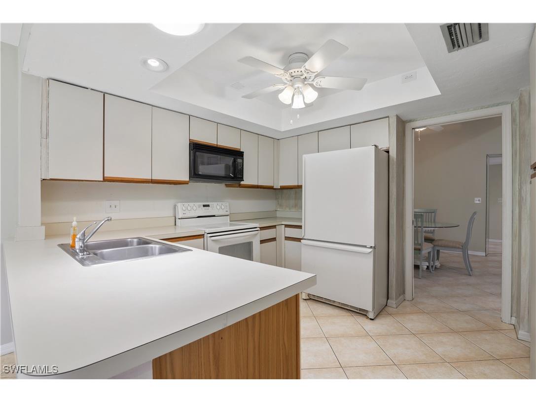 6072 Forest Villas Circle Fort Myers FL 33908 225042100 image8