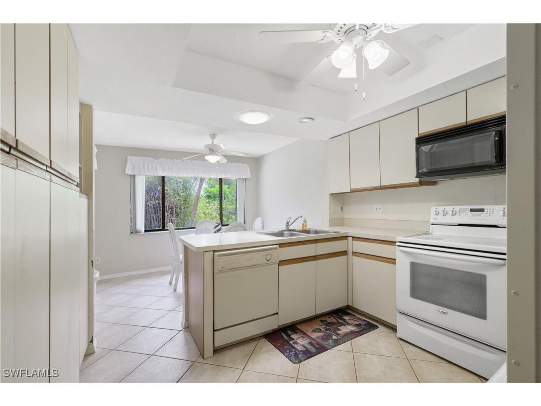 6072 Forest Villas Circle Fort Myers FL 33908 225042100 image9