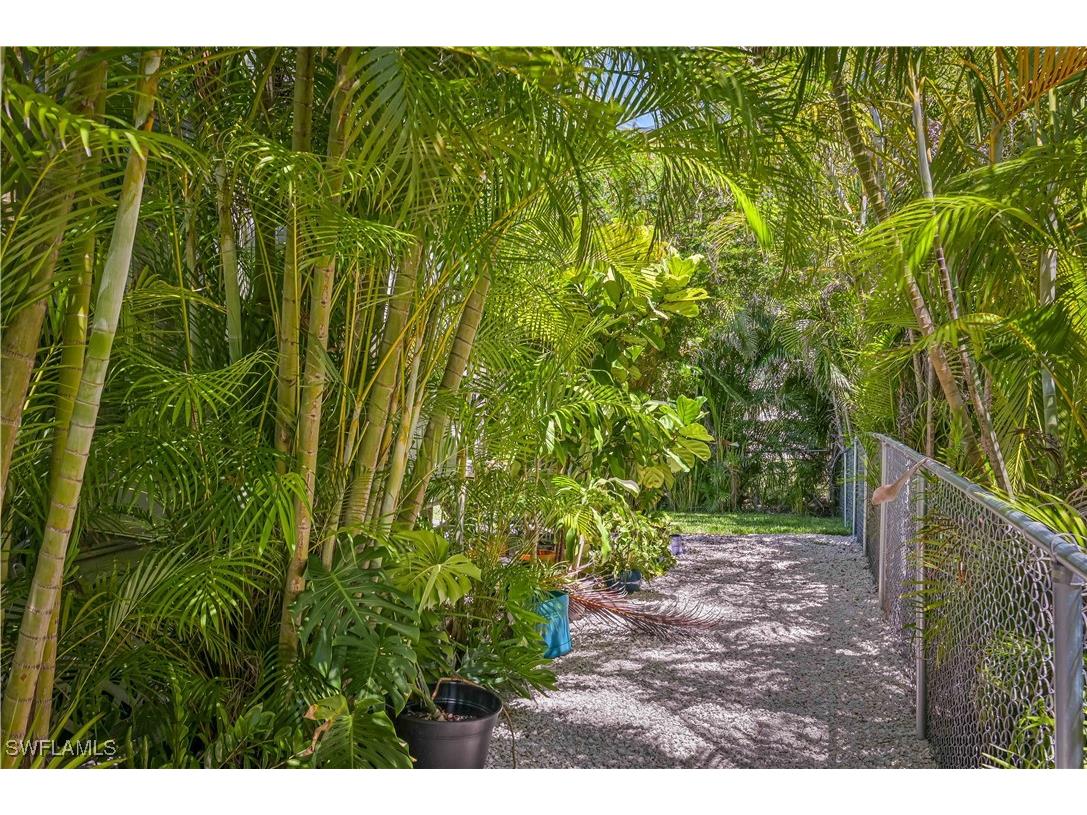 6088 Waterway Bay Drive Fort Myers FL 33908 225043973 image3