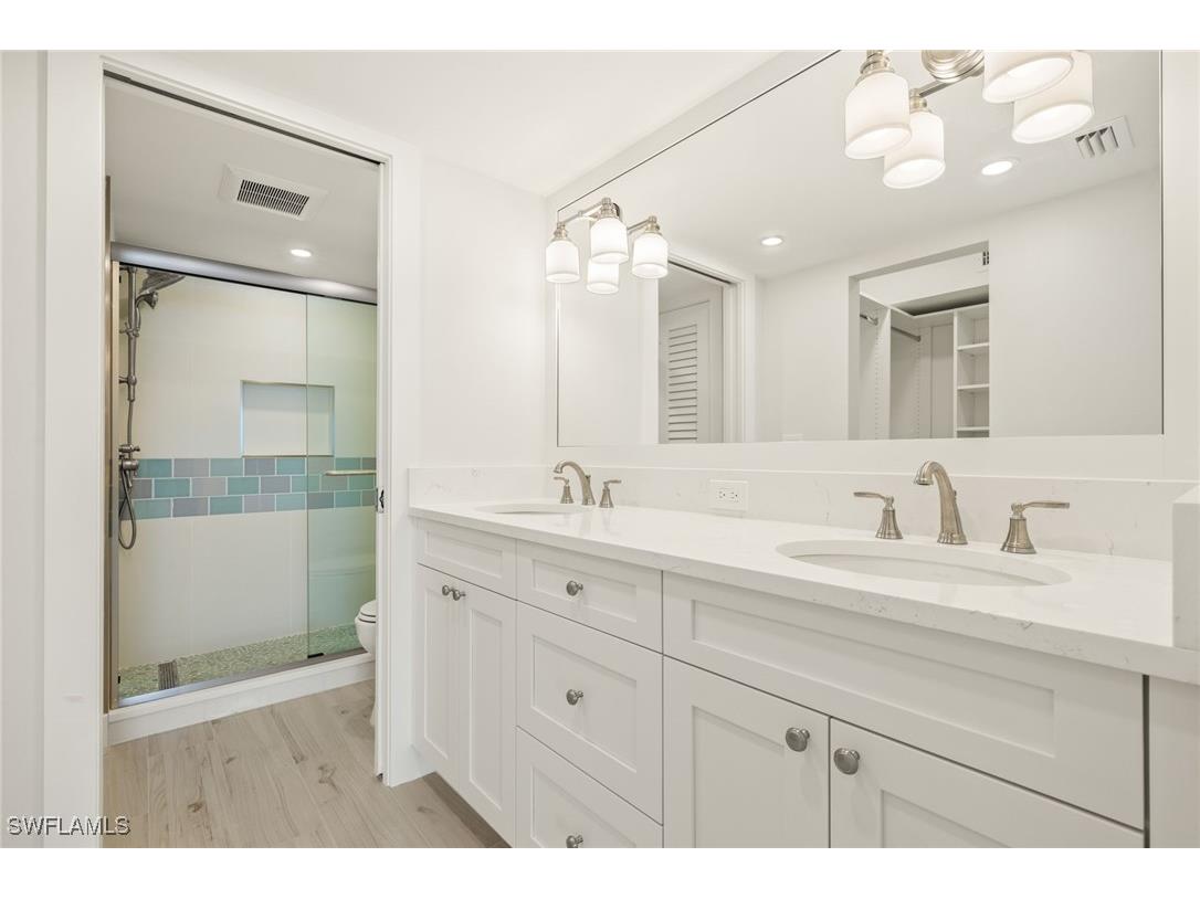 610 Donax Street #113 Sanibel FL 33957 225043159 image20