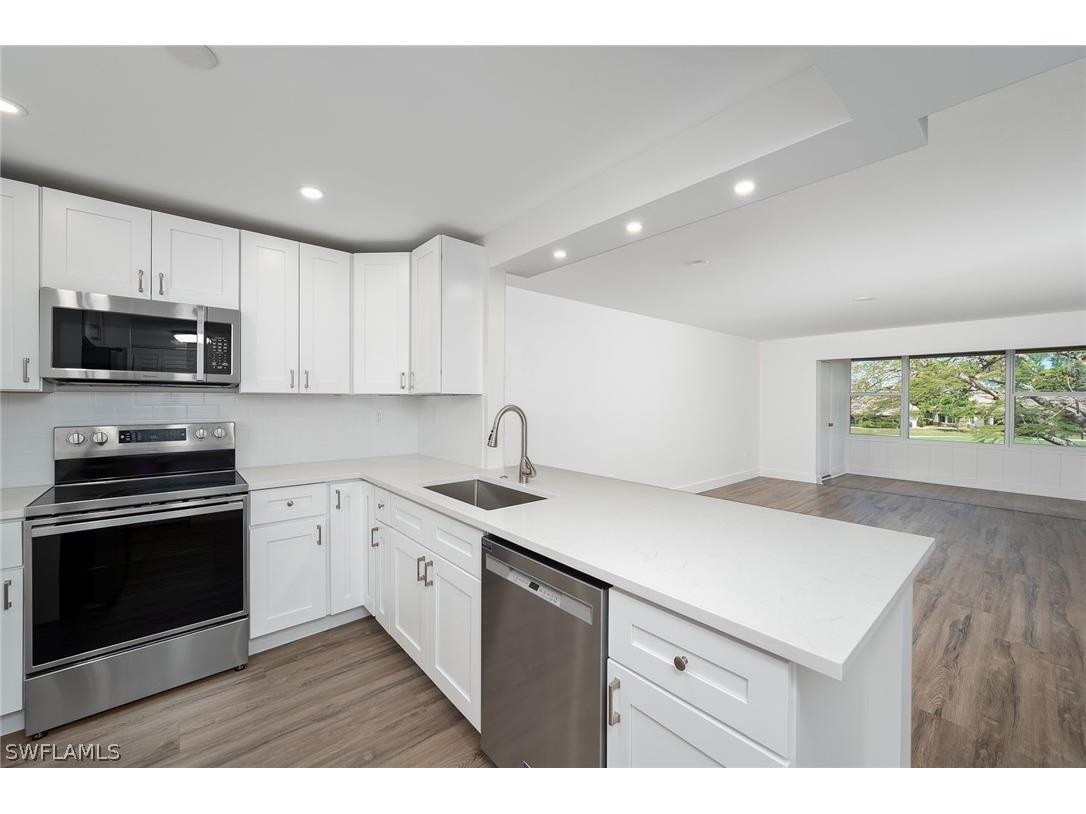 6102 Augusta Drive #210 Fort Myers FL 33907 224039194 image4