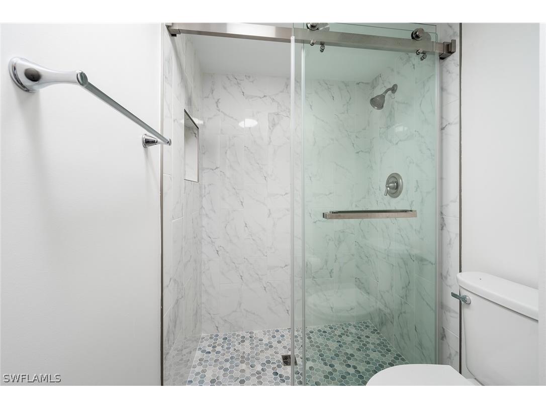 6102 Augusta Drive #210 Fort Myers FL 33907 224039194 image7