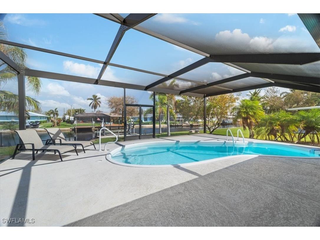 6128 Cocos Drive Fort Myers FL 33908 224087131 image1