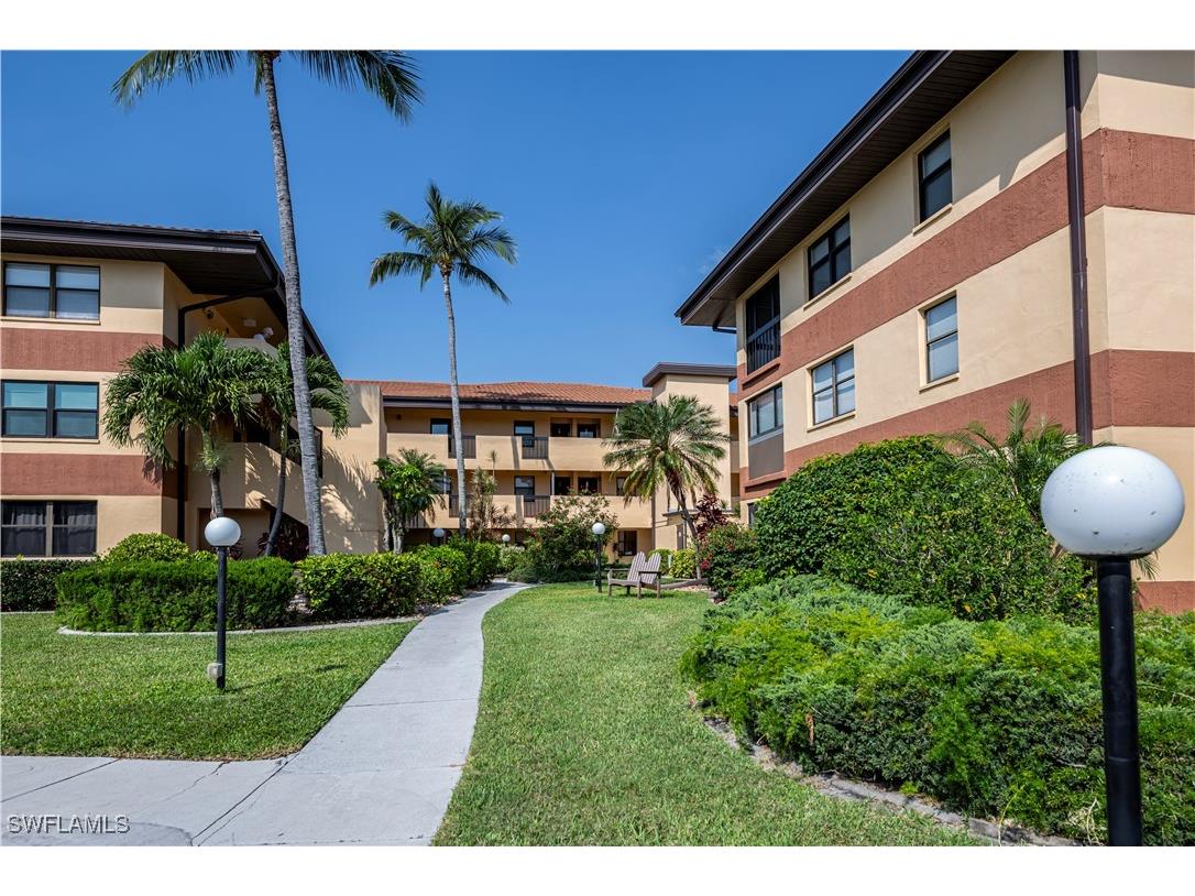 6146 Whiskey Creek Drive #704 Fort Myers FL 33919 224100345 image1