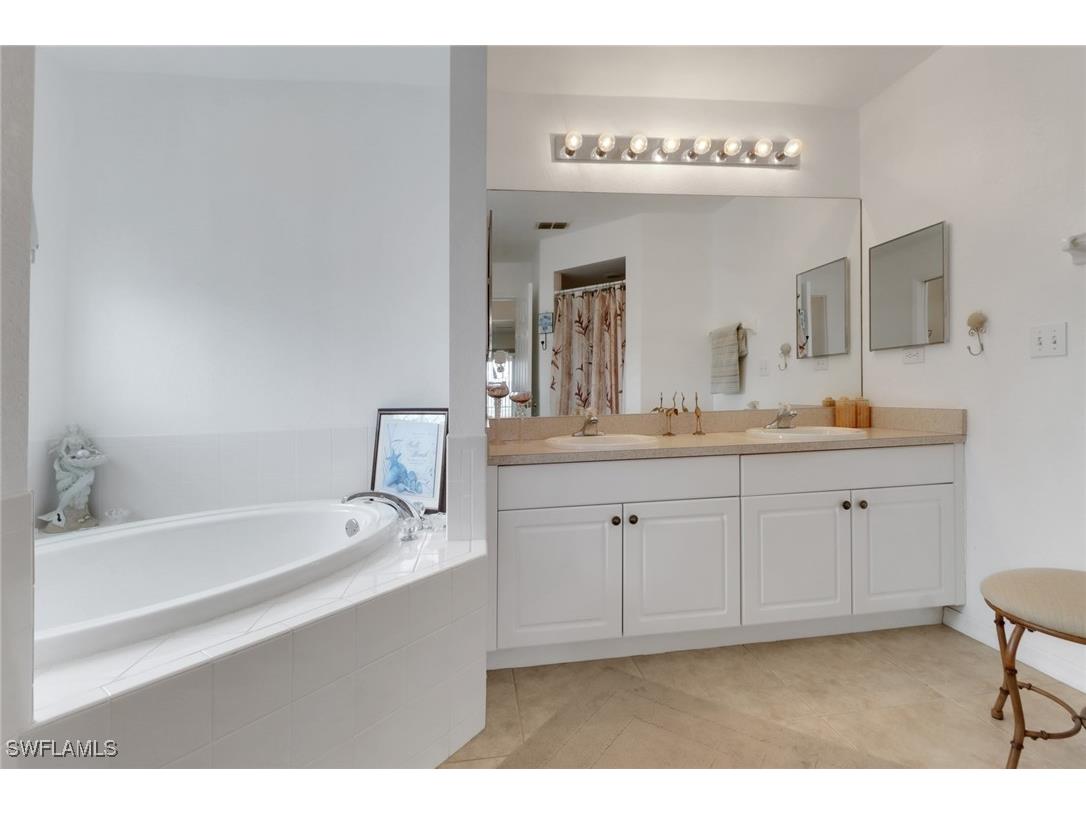 622 NE 12th Street Cape Coral FL 33909 225041526 image16