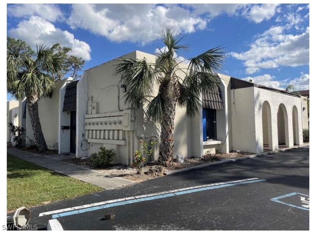 6238 Presidential Court #1B Fort Myers FL 33919 222084115 image1