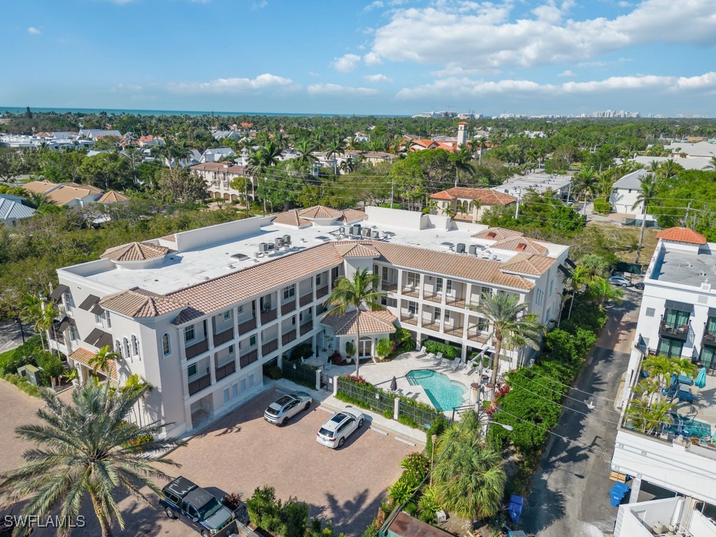 625 5th Avenue S #PH-302 Naples FL 34102 225004828 image26