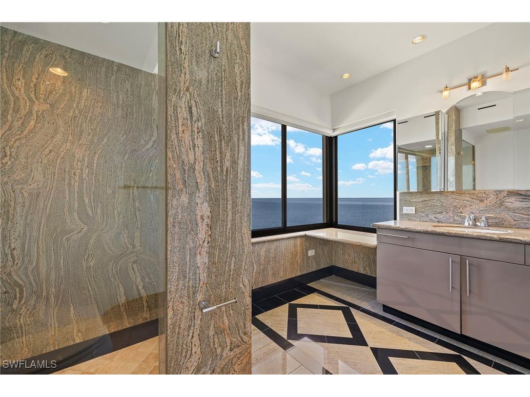 625 La Peninsula Boulevard #625 Naples FL 34113 225046160 image20