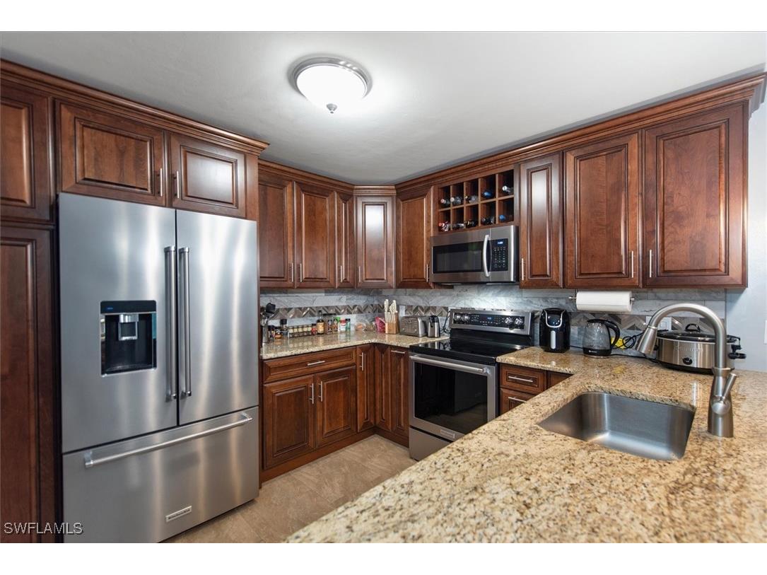 6316 Royal Woods Drive Fort Myers FL 33908 225047734 image1