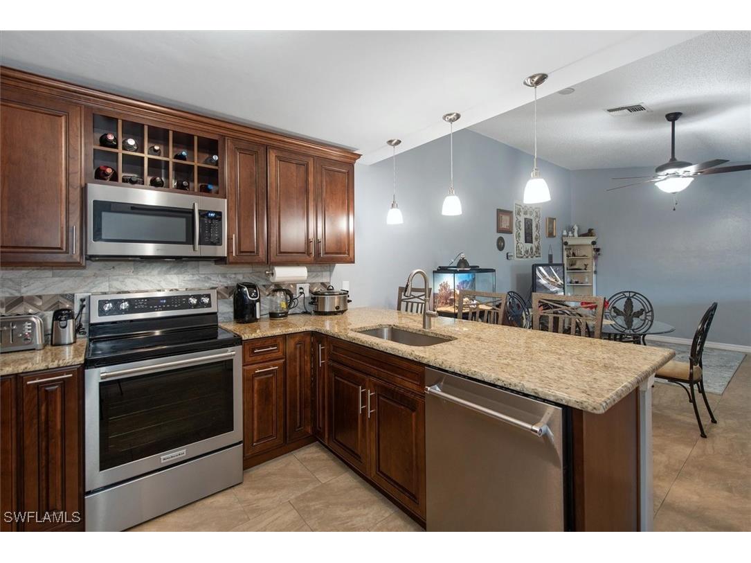 6316 Royal Woods Drive Fort Myers FL 33908 225047734 image2