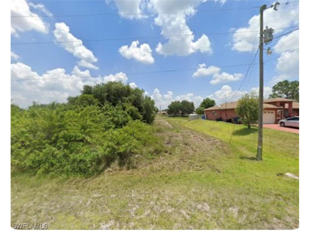 635 Tomasello Avenue Lehigh Acres FL 33974 225054928 image1