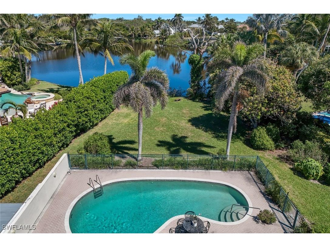 645 Bougainvillea Road Naples FL 34102 225024004 image1