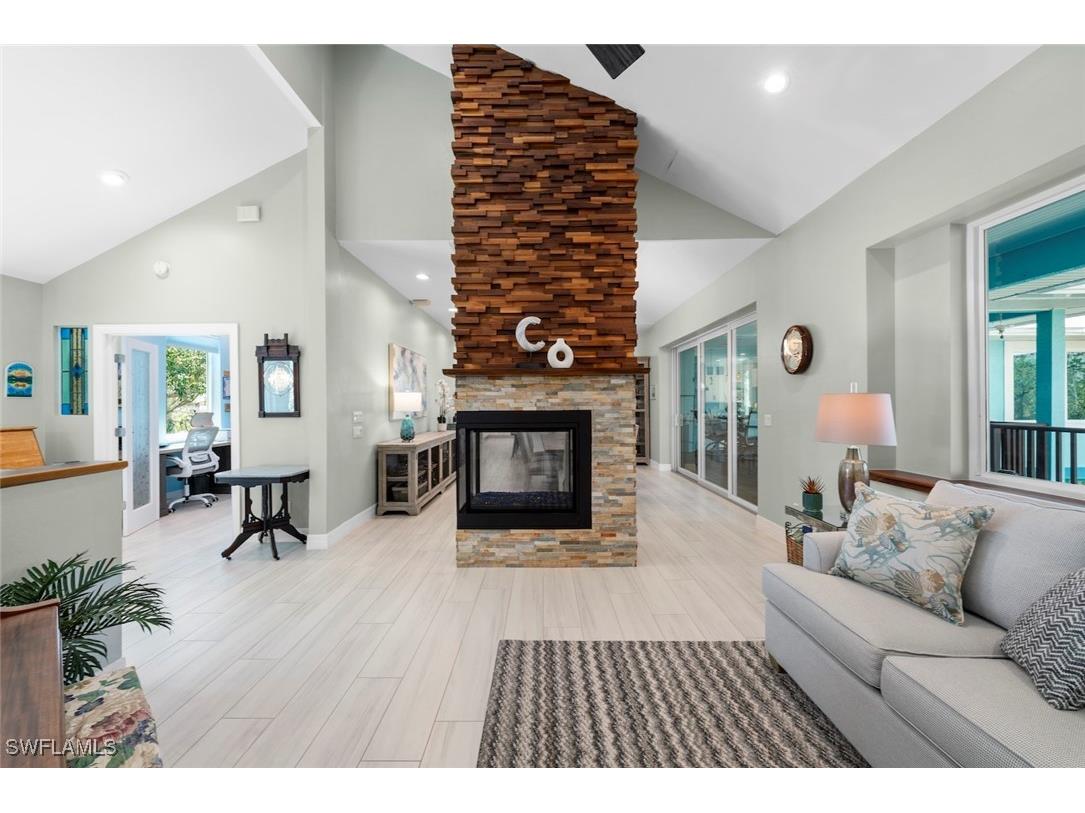 6450 Pine Avenue Sanibel FL 33957 225031491 image8