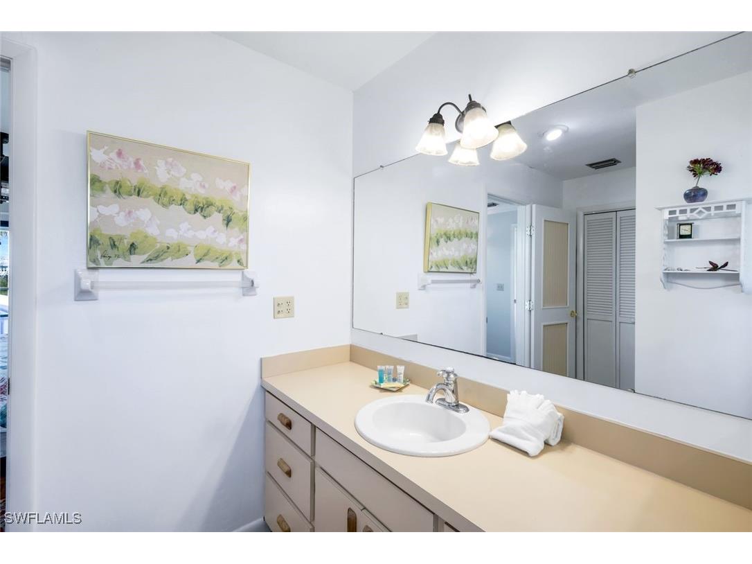 647 Rabbit Road Sanibel FL 33957 225048199 image22