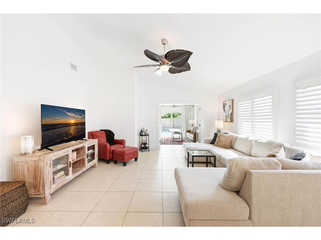 648 96th Avenue N Naples FL 34108 225032759 image9