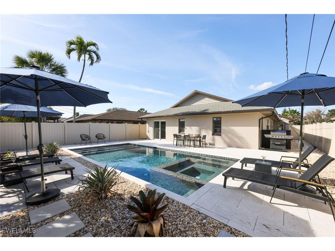 648 96th Avenue N Naples FL 34108 225050009 image25