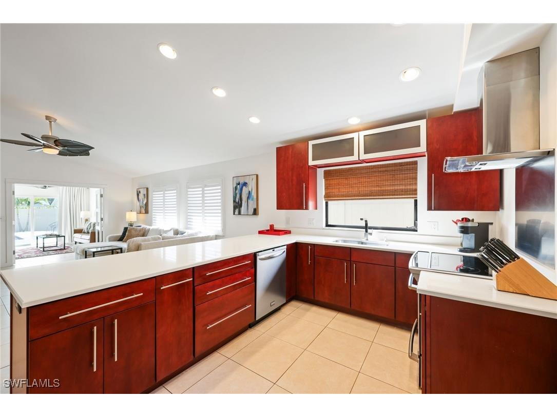 648 96th Avenue N Naples FL 34108 225050009 image7