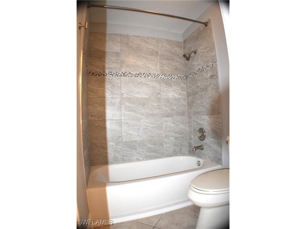 6487 Royal Woods Drive Fort Myers FL 33908 225043987 image15