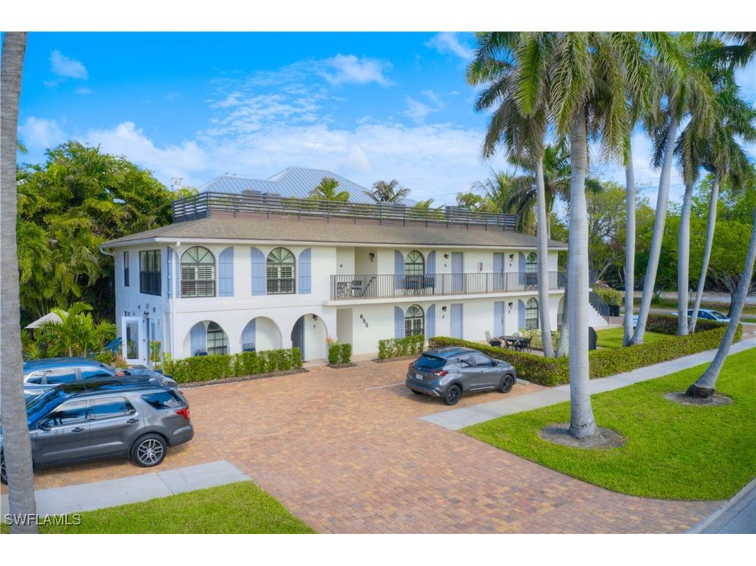 655 8th Avenue S #3 Naples FL 34102 225016492 image5