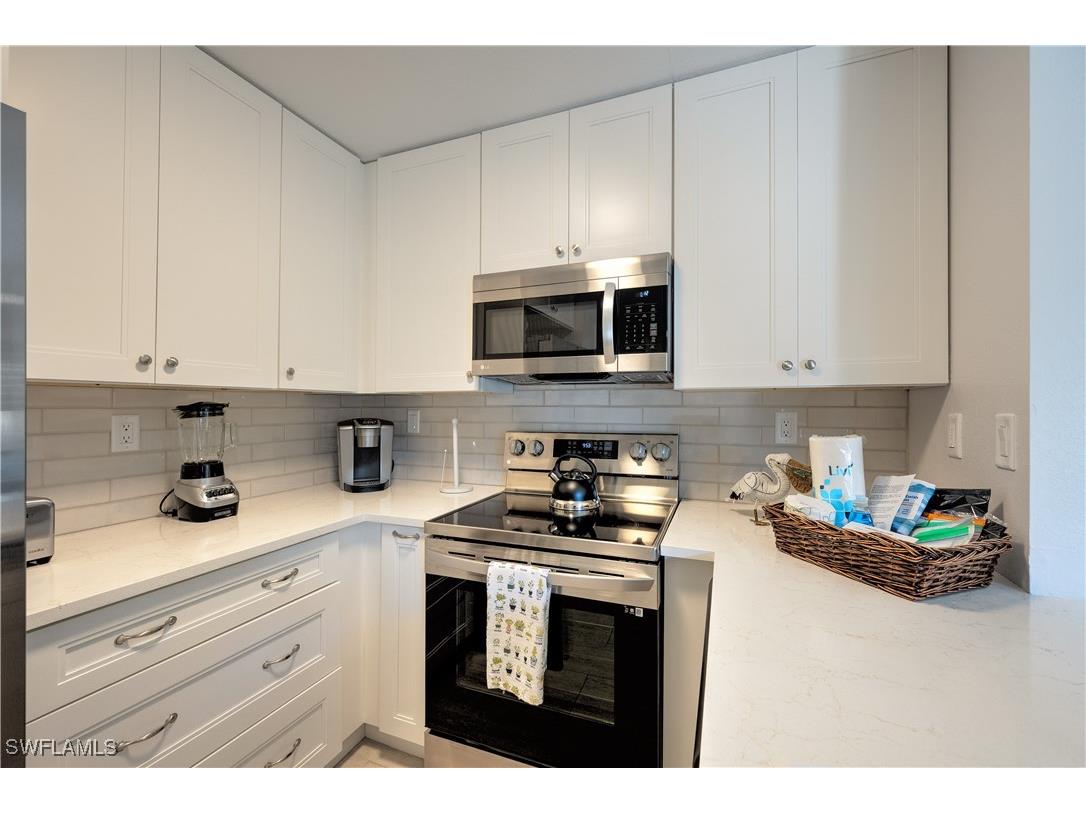 655 8th Avenue S #3 Naples FL 34102 225016492 image6